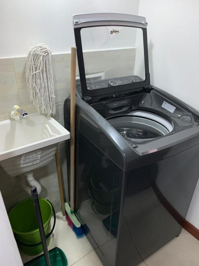 Apartamento Cerca Del Cc Titan Plaza Μπογκοτά Εξωτερικό φωτογραφία